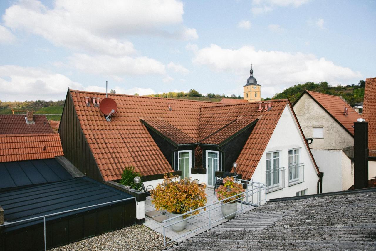 Отель Weingut Pastoriushaus - Artur Steinmann Зоммерхаузен Экстерьер фото