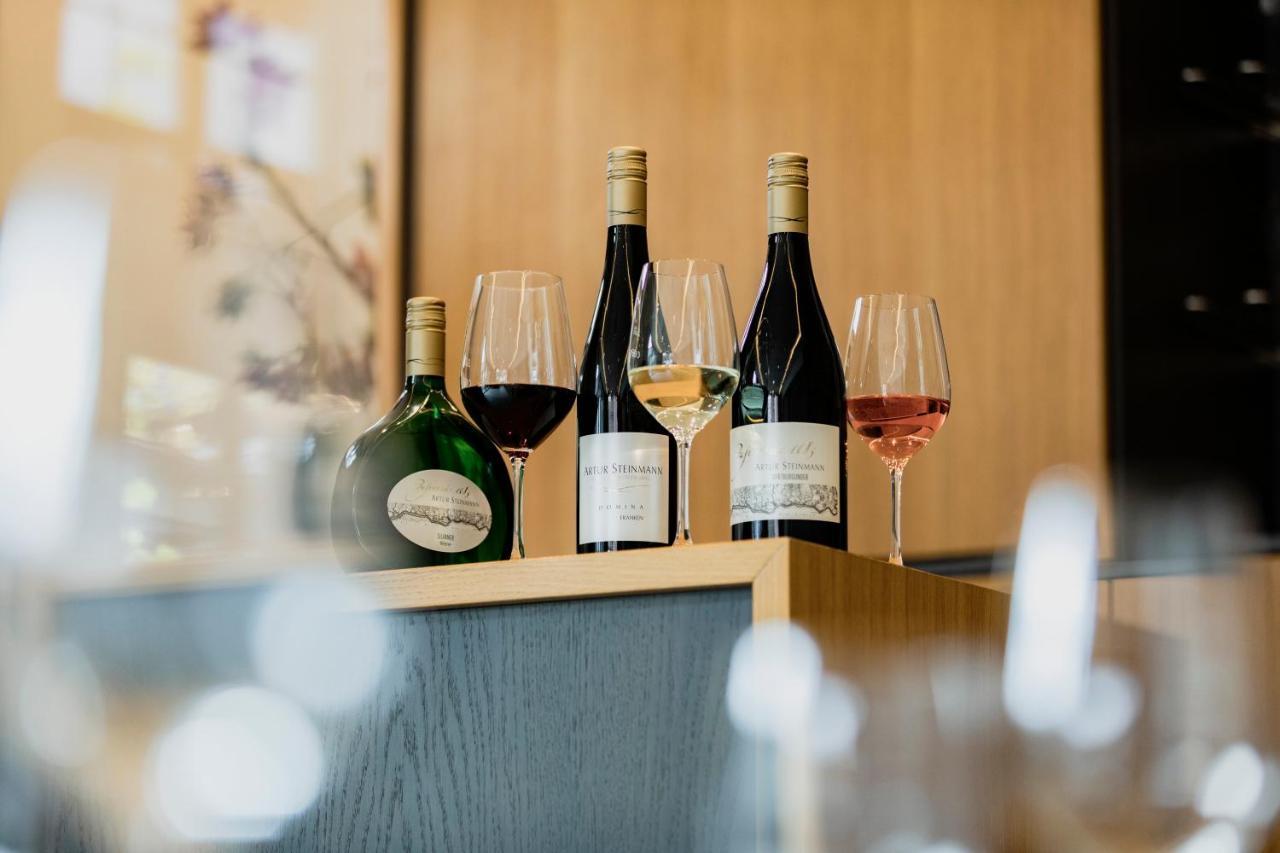 Отель Weingut Pastoriushaus - Artur Steinmann Зоммерхаузен Экстерьер фото